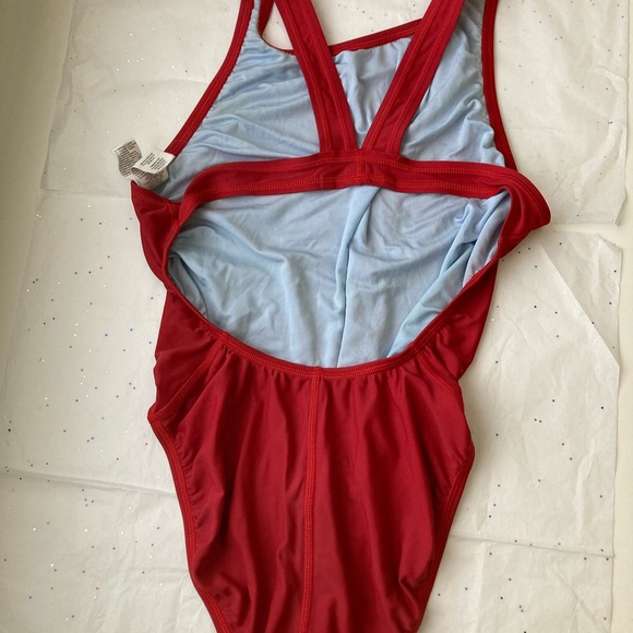Nike Essential U-Back One-Piece - Picture 5 of 11
